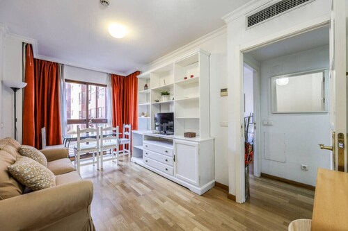 Madrid Stay - Paddle, Gym, Pool, Parking