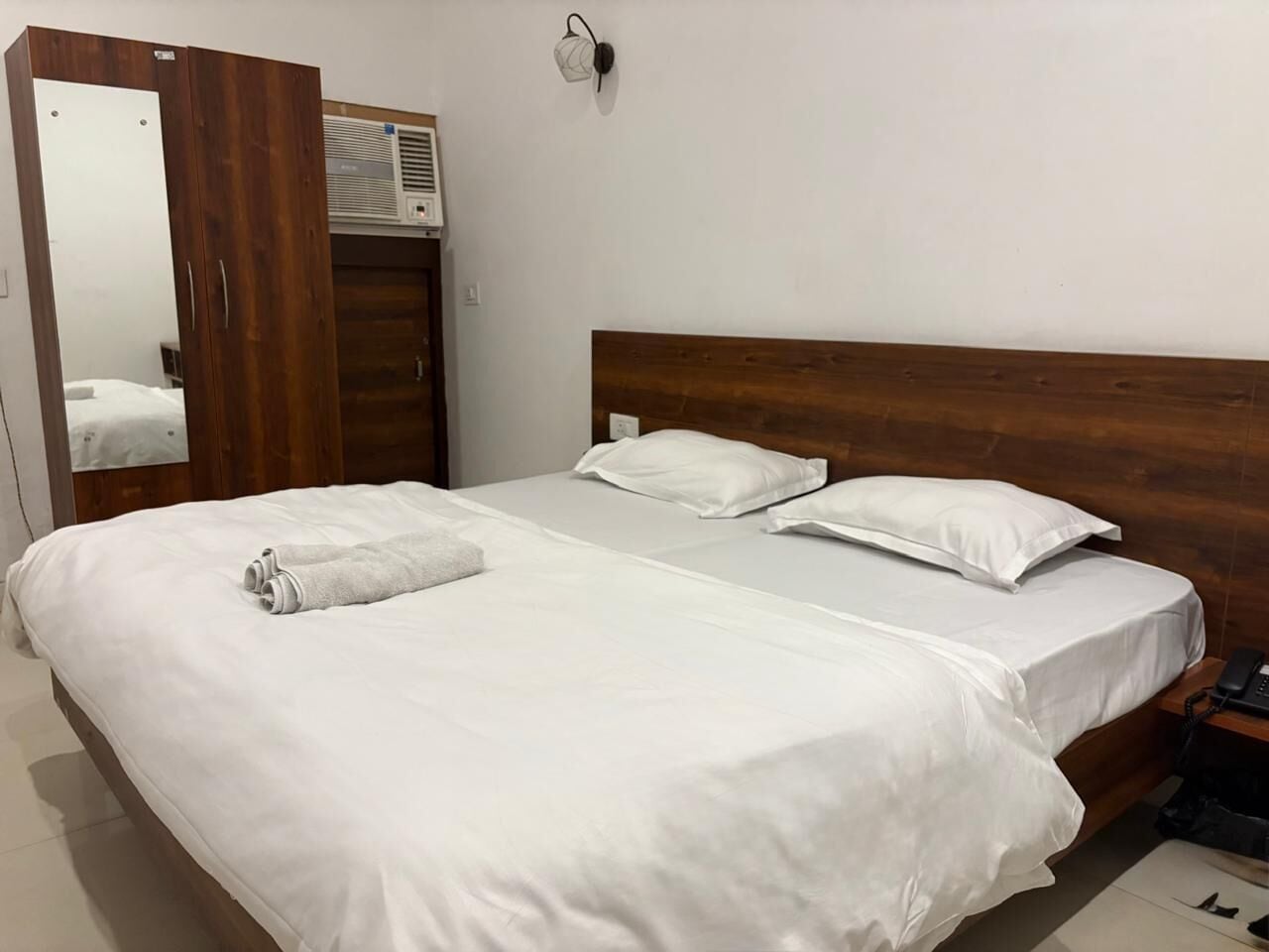 Habitació doble Deluxe | Escriptori, espai de treball apte per a portàtils i wifi gratuïta 