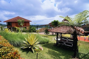 Garden - Villa Top View (Cisarua)