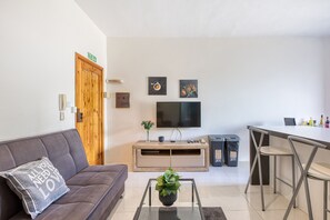TV