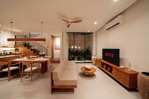 Luxury Villa, 2 Bedrooms, Private Pool | Living room - Sawo Villas Canggu  (Canggu)