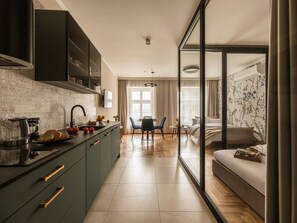 Comfort appartement, 1 queensize bed met slaapbank, kitchenette | Interieur
