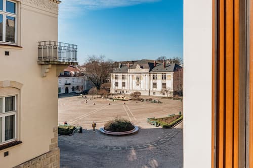 Suite estudio Confort, 1 cama de matrimonio, cocina básica | Vistas desde la habitación