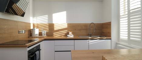 คอทเทจ | ภายใน