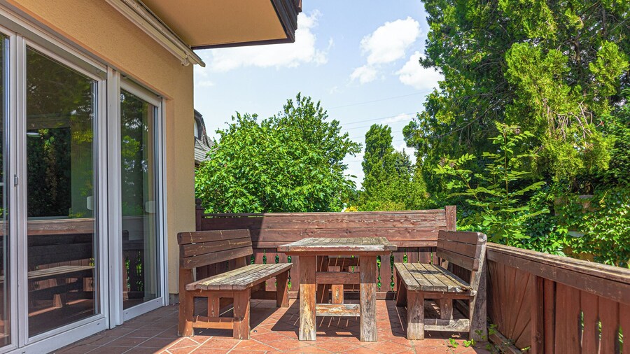 ラグジュアリー ガーデン ヴィラ スリープス 16 ゲスト