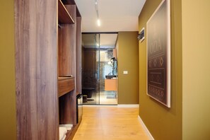 خزانة ملابس