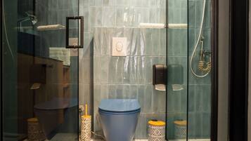 Classic Single Room, Garden View | Bathroom | Hair dryer, bathrobes, slippers, towels