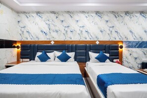 Family Double or Twin Room, City View | Desk, laptop workspace, free WiFi