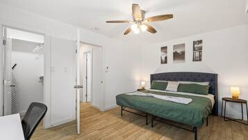 1 habitación, escritorio, tabla de planchar con plancha y wifi gratis