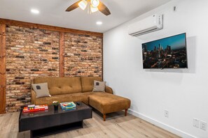Smart TV, offices