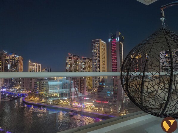 Front of property – evening/night - Vogue Dorra Bay near JBR Beach Ain Dubai (Dubai)