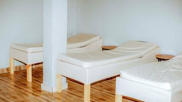 Massage in accommodation