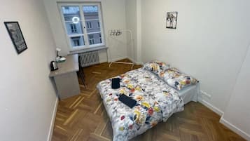 Classic Room, 1 Double Bed | Desk, laptop workspace, iron/ironing board, free WiFi
