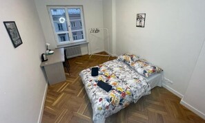 Classic Room, 1 Double Bed | Desk, laptop workspace, iron/ironing board, free WiFi - Fantastic Inn Warsaw - NS25 (Warsaw)