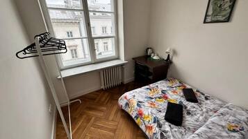 Classic-Zimmer, 1 Doppelbett | Schreibtisch, laptopgeeigneter Arbeitsplatz, Bügeleisen/Bügelbrett