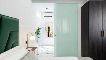 Apartment, 2 Bedrooms, Accessible, Smoking | 2 bedrooms