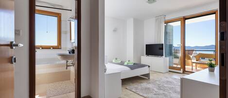 6 chambres, fer et planche Ă repasser, Wi-Fi, draps fournis