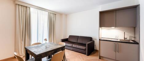 Luxury Suite, Balcony