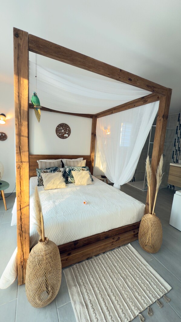 1 habitación, tabla de planchar con plancha, wifi y ropa de cama