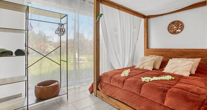Holiday Home "Le Second Paradis" with Wi-Fi and Air Conditioning