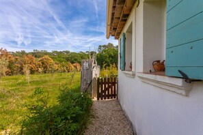 Exterior detail - Holiday Home “Petit Paradis” with Wi-Fi and Air Conditioning (Besse-sur-Issole)