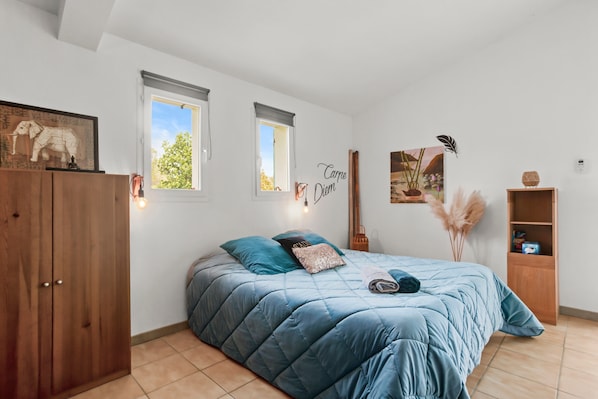 1 bedroom, iron/ironing board, WiFi, bed sheets