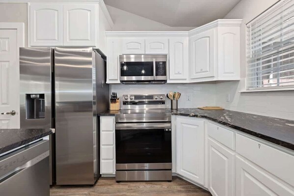 Fridge, microwave, oven, stovetop