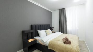 Casa de luxe, 4 dormitoris, balcó | Planxa i posts de planxar i wifi gratuïta