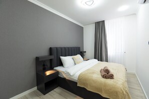 Casa de lujo, 4 habitaciones, balcón | Tabla de planchar con plancha y wifi gratis