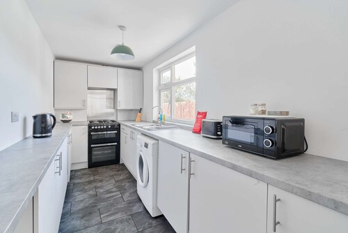 4 bedroom home in Hartlepool