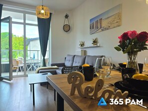 Appartement, 1 lit double et 1 canapé-lit, non-fumeur, balcon | Salle de séjour