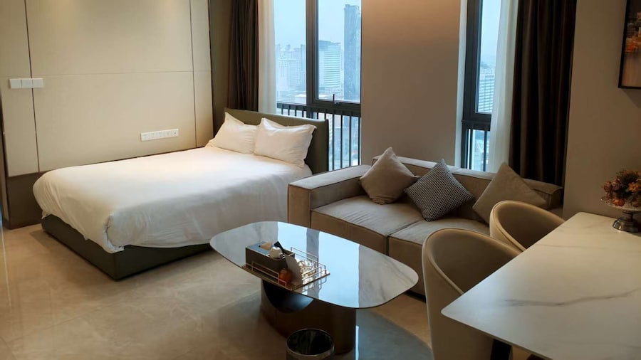 Chengdu Anjia High Altitude Hotel
