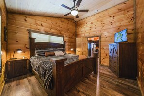 3 soverom, strykejern/-brett, reiseseng for barn og wi-fi