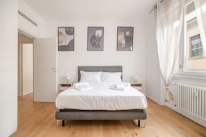 Habitacions insonoritzades, planxa i posts de planxar i wifi gratuïta