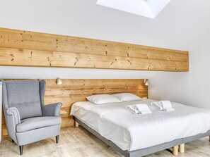 3 bedrooms, free WiFi, bed sheets