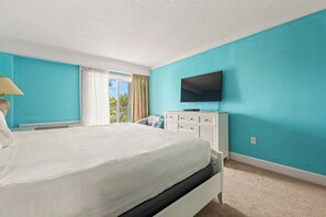 واي فاي مجانًا وملاءات أسرّة