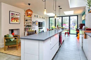 Interior - 4 Bedroom House, Barnes (London)