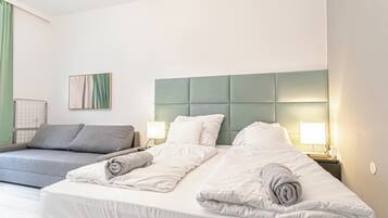 Basic-Apartment | Laptopgeeigneter Arbeitsplatz, Bügeleisen/Bügelbrett, kostenloses WLAN