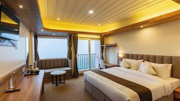 Premium Room, Balcony, Mountain View | Desk, soundproofing, free WiFi