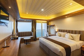 Premium Room, Balcony, Mountain View | Desk, soundproofing, free WiFi