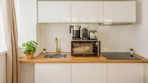 Apartment, Garden View | Private kitchen - Family Suite - Marais - Pelee (Paris)