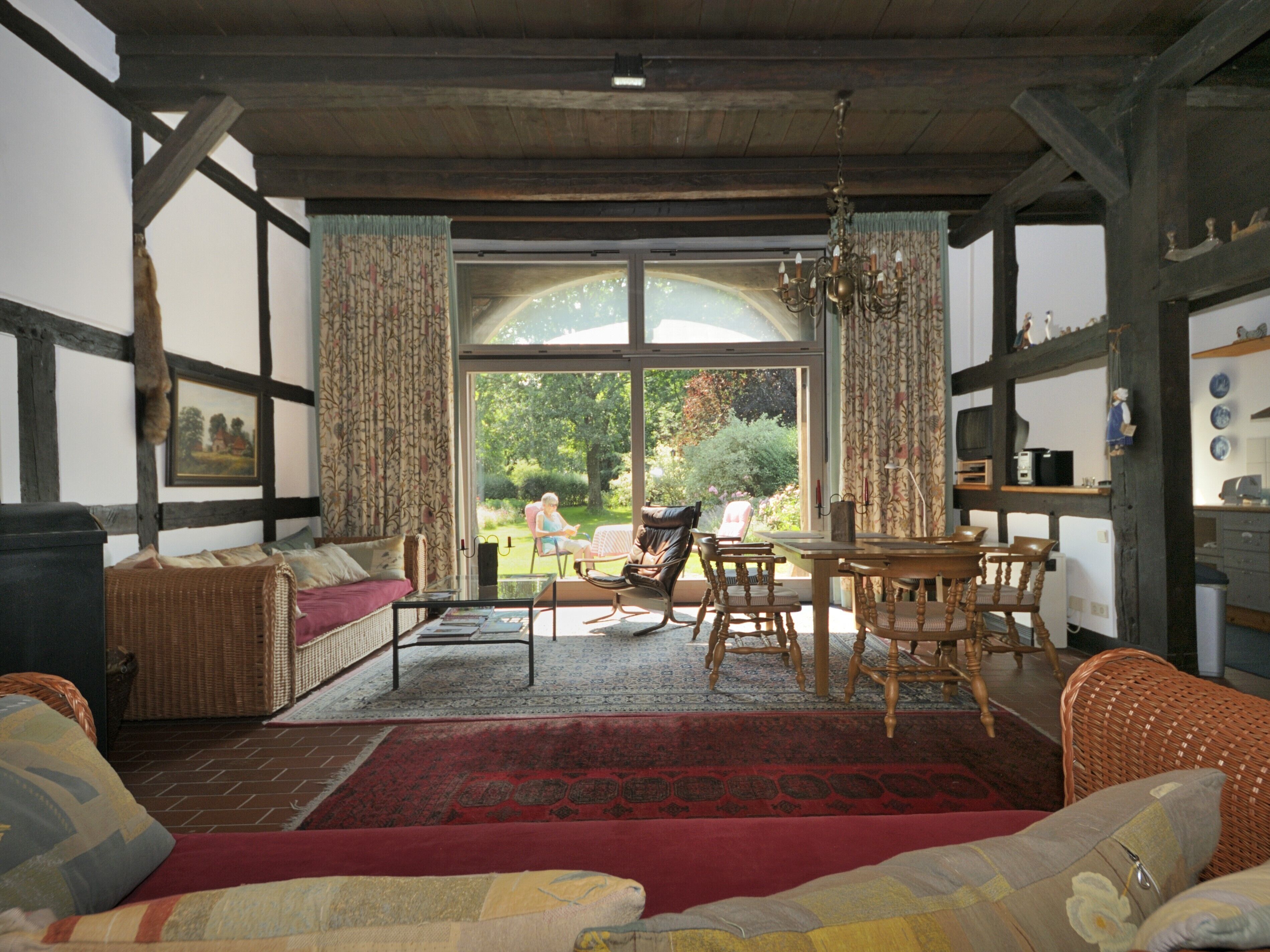 TV, fireplace, DVD player, table tennis