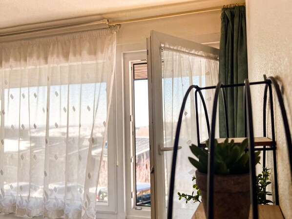 Image sans description, 1 de 3, bouton