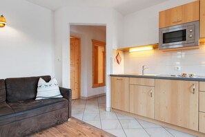 Interior - Apartment 'Kompatscherhof Daniel' with Mountain View, Private Garden and Wi-Fi (Kastelruth)