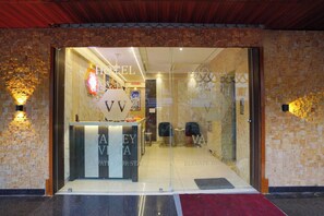 Reception - Hotel Valley Vista (Visakhapatnam)