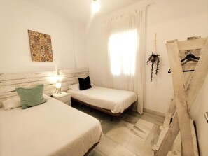 2 chambres, accès au Wi-Fi (inclus)