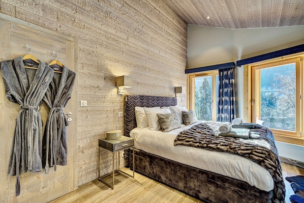 7 Schlafzimmer, Bügeleisen/Bügelbrett, Internetzugang, Bettwäsche