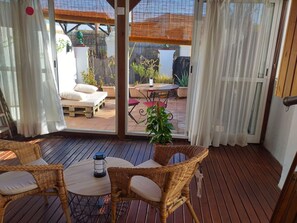 Outdoor dining - Calm and central duplex in Seville with private terrace (Sevilla)