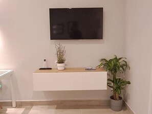 Interior - Apartment in Triana with Wi-Fi and air conditioning, optional parking (Sevilla)