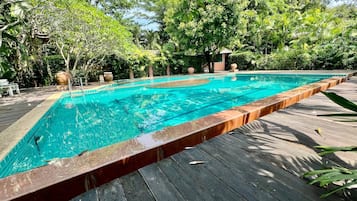 Chambre, 1 chambre, accessible aux personnes à mobilité réduite, fumeurs | Piscine | Piscine extérieure